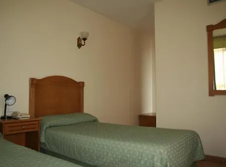 Austria 76 Hotel 2*