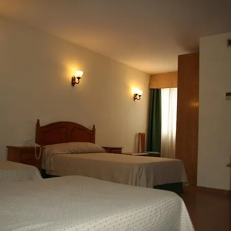 Austria 76 Sagunto